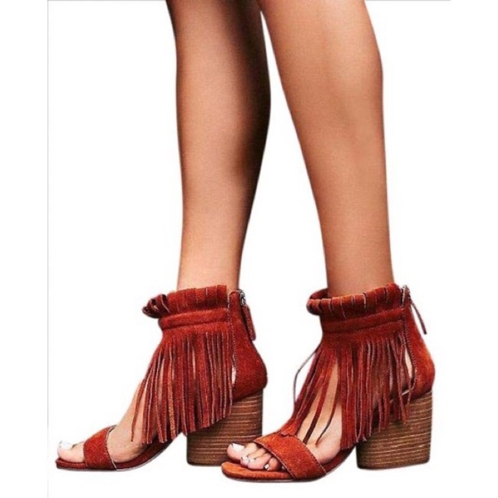 NWOT Matiko | Morgan Sandal in Rust